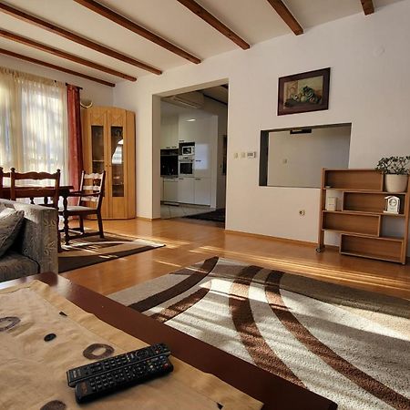 Apartment Cobanija SJJ Exterior foto